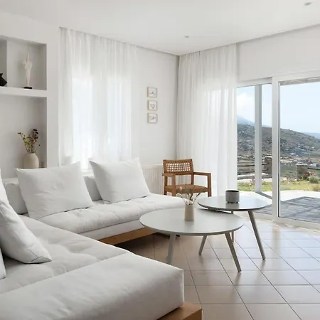 Stunning View Sarakiniko Villa *